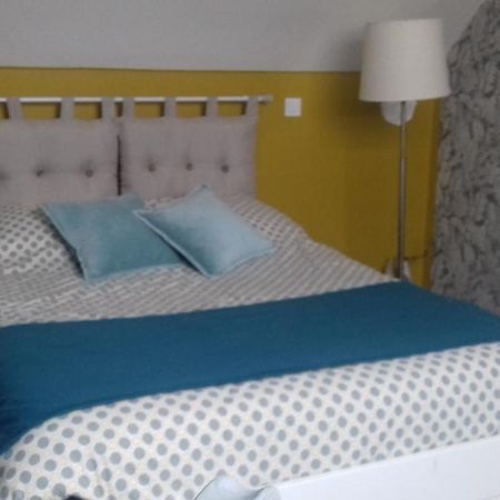 Chambre dans maison privée Awoingt Exterior foto